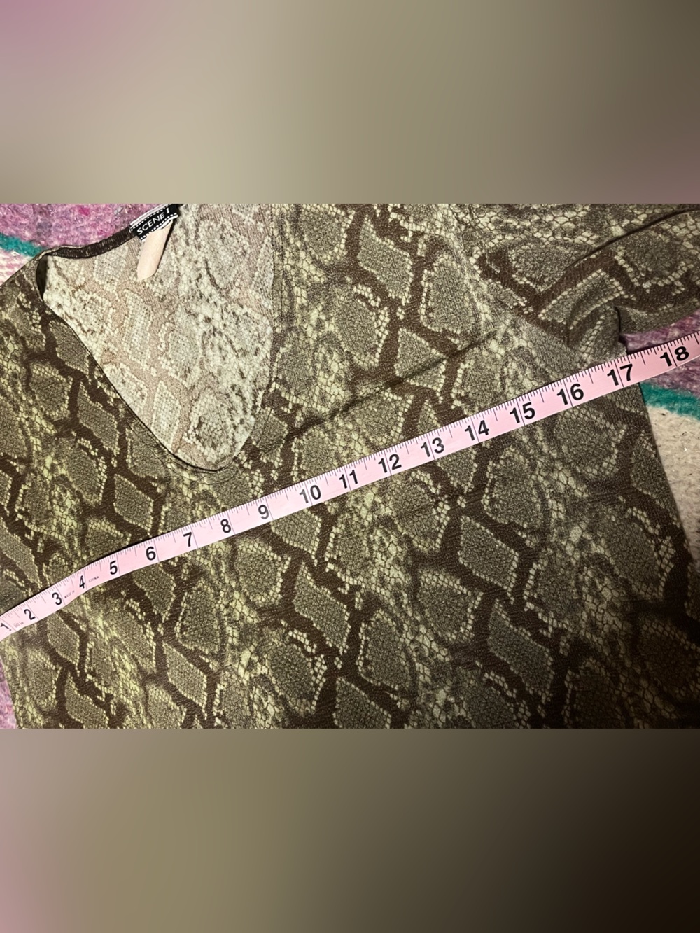 Vintage Y2K Scene 1 Snake Print Stretch Tee Made in USA Size Large - Picture 8 of 9